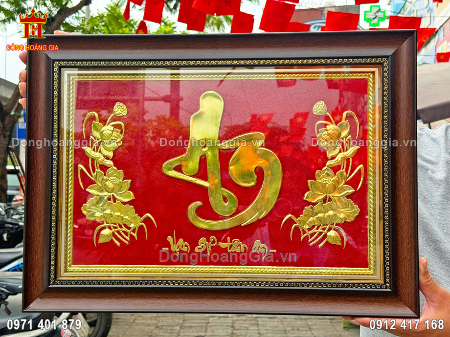 Bức tranh chữ an thư pháp bằng đồng được chế tác thủ công truyền thống